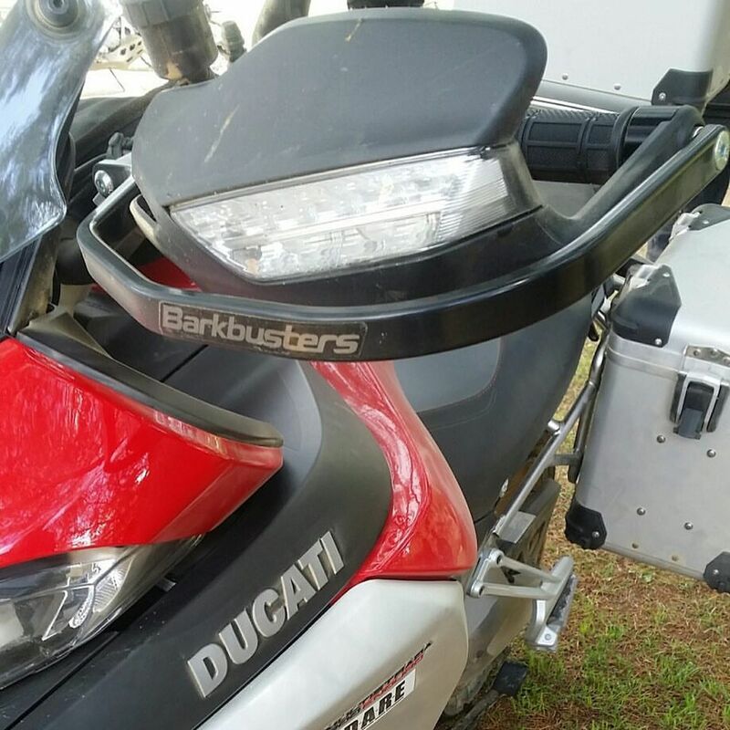 Ducati Multistrada 1260 [BARKBUSTERS] - Kit de visserie fixation deux points Noir Ducati