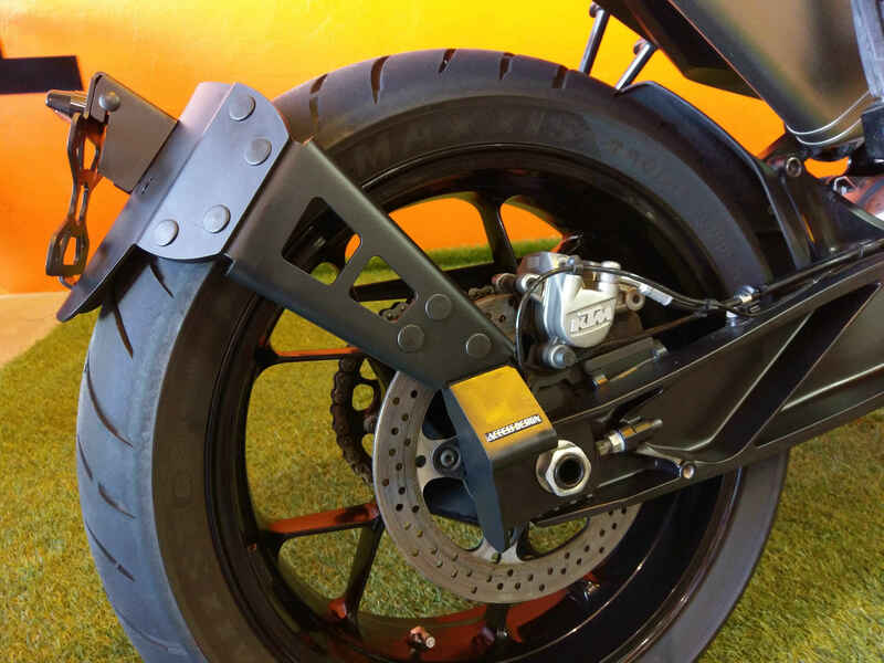 Ktm 890 Duke R [ACCESS DESIGN] - Kennzeichenhalter auf Radhöhe schwarz KTM Duke 790/890