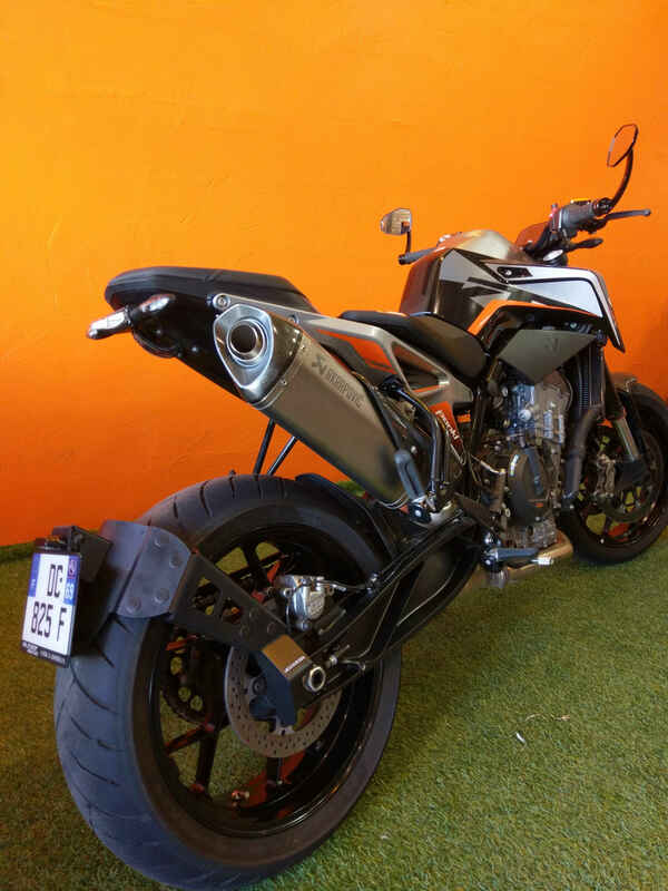 Ktm Duke 890 [ACCESS DESIGN] - Support de plaque d'immatriculation à hauteur de roue noir KTM Duke 790/890