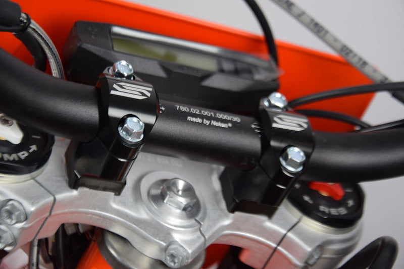 Ktm 1090 Adventure [SCAR] - Lenker-Klemmböcke Ø28,6mm +35 bis 50mm OE-Gabelbrücke