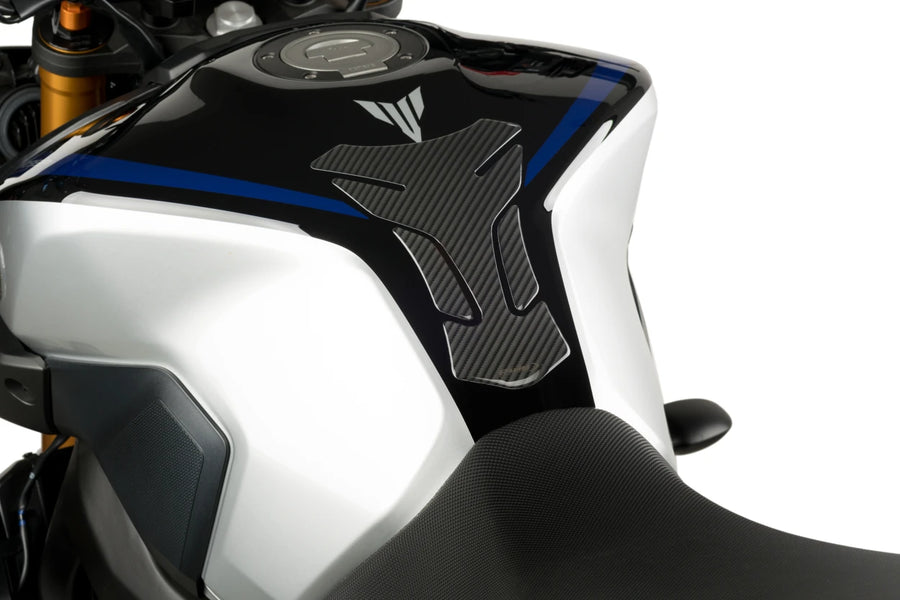 KTM RC 390 [2025] – Three tank protectors – carbon look