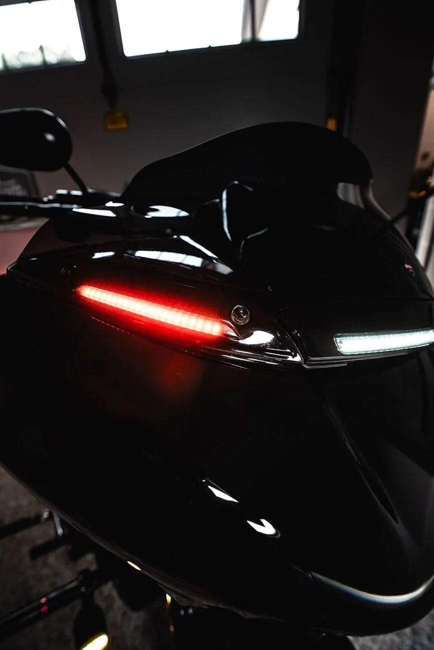 harley-davidson road glide [CUSTOM DYNAMICS] - Genesis® 4 Dynamic LED Road Glide® windshield strip
