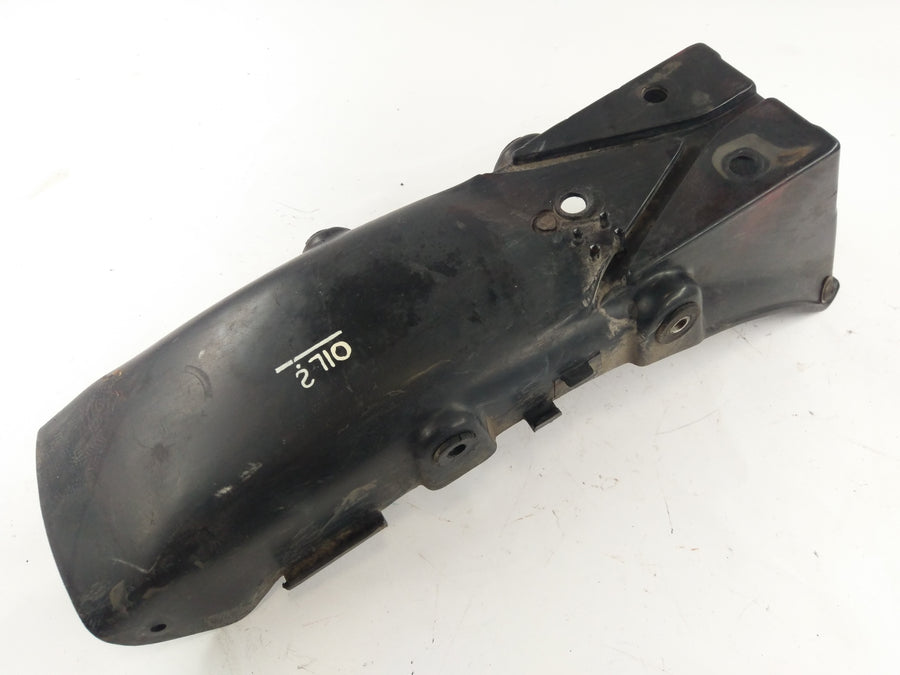 Suzuki GT 250 X7 [1979] - Protection anti-projections du panneau arrière intérieur
