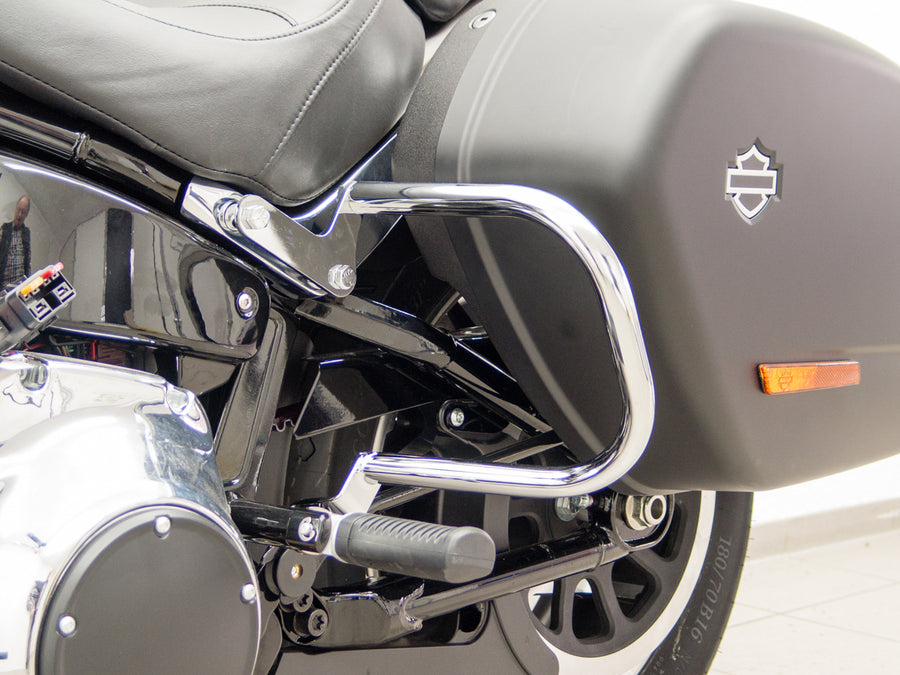 Harley Davidson Softail Sport Glide (Milwaukee-Eight 107/114) [2018] - Barres de protection arrière pour sacoches