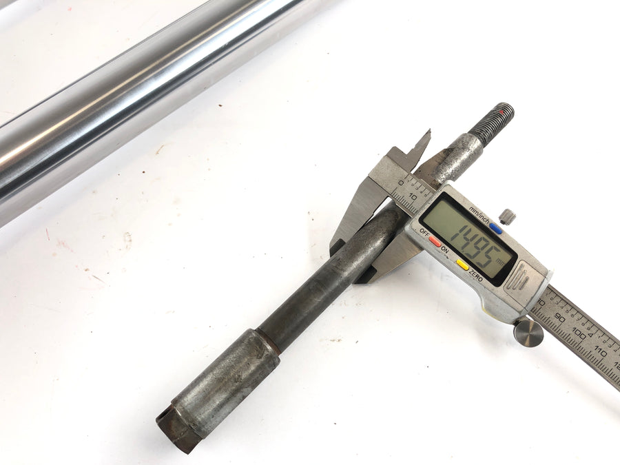 Honda XL 500 R PD02 [1983] - Fork Telescopic fork with axle