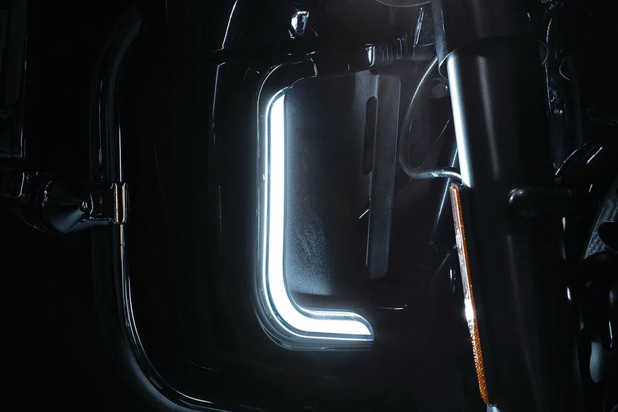 Harley-Davidson Ultra Limited FLHTK [KURYAKYN] – Zierleuchten für untere Verkleidung