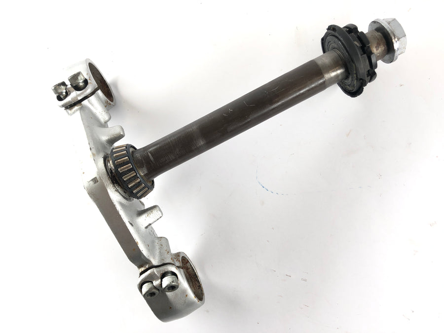 Kawasaki Zephyr 750 ZR750C [1991] - té de fourche inférieur