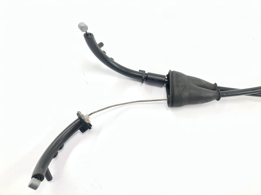 Ducati 1098 S H7 - throttle cable