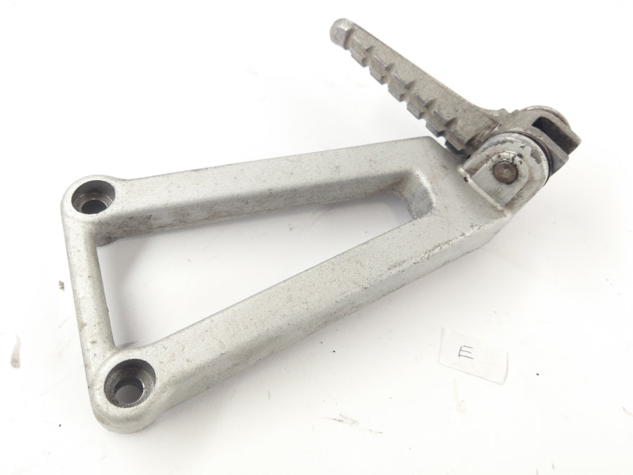 Cagiva Mito 125 8P MK1 [1991] - Repose-pieds passager avec support de repose-pieds