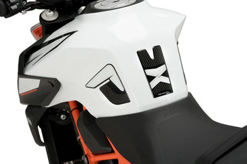 KTM 1290 SUPERDUKE R EVO [2023] – Spezifischer Tankschutz – Carbon look - 0