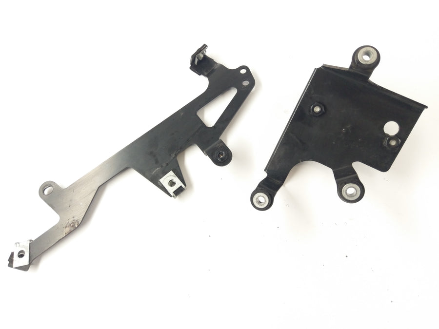 Aprilia RST 1000 Futura [2004] - aggregate holder couple