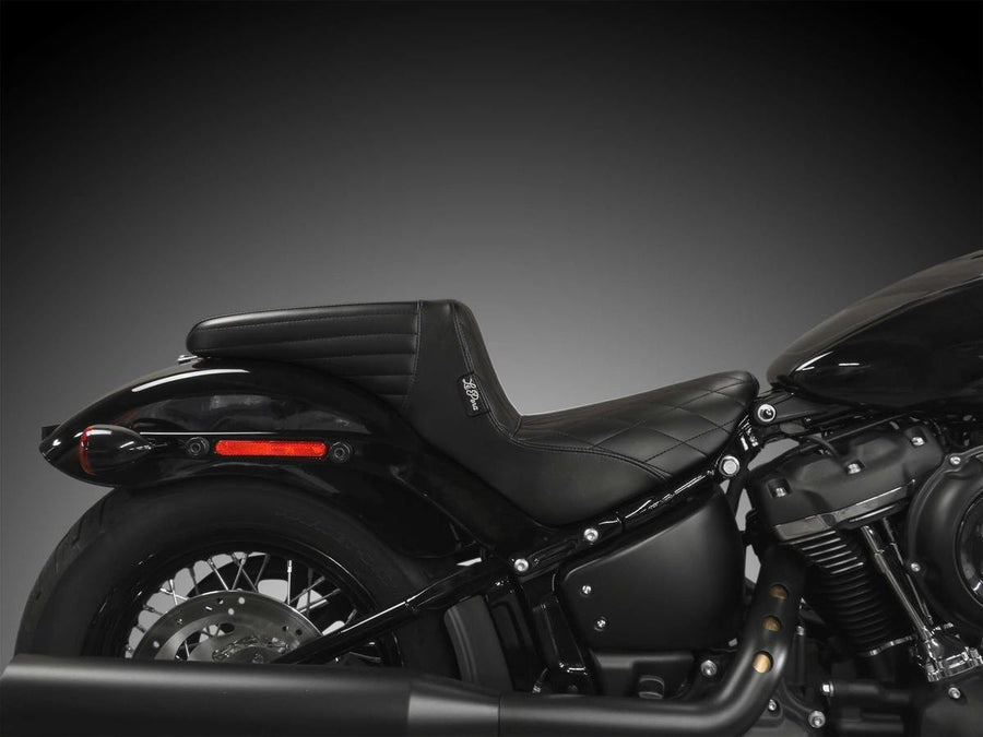 Harley Davidson FLSL [2018-2021] – Kickflip Sitz Gefaltete Naht Gripp Tape Schwarzes
