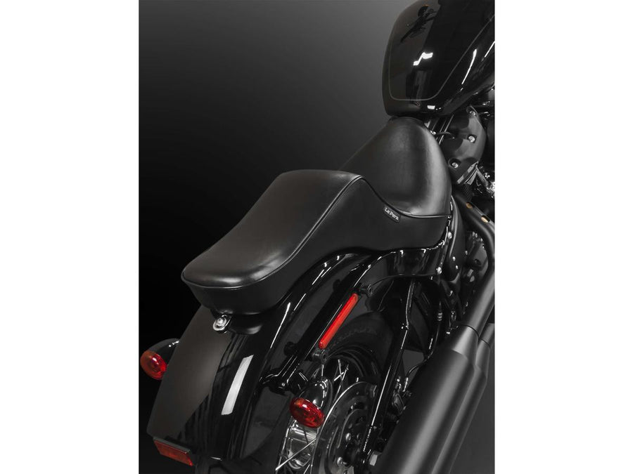 Harley Davidson FXBR [2023-2025] – Cherokee Sitz Glattes Schwarzes Vinyl