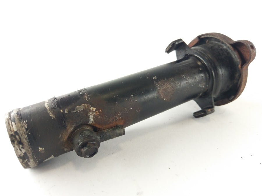 Suzuki GT 750 [1973] - Radiator filler neck
