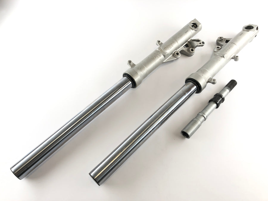 BMW F 800 S [2007] - Fourche Fourche télescopique avec axe