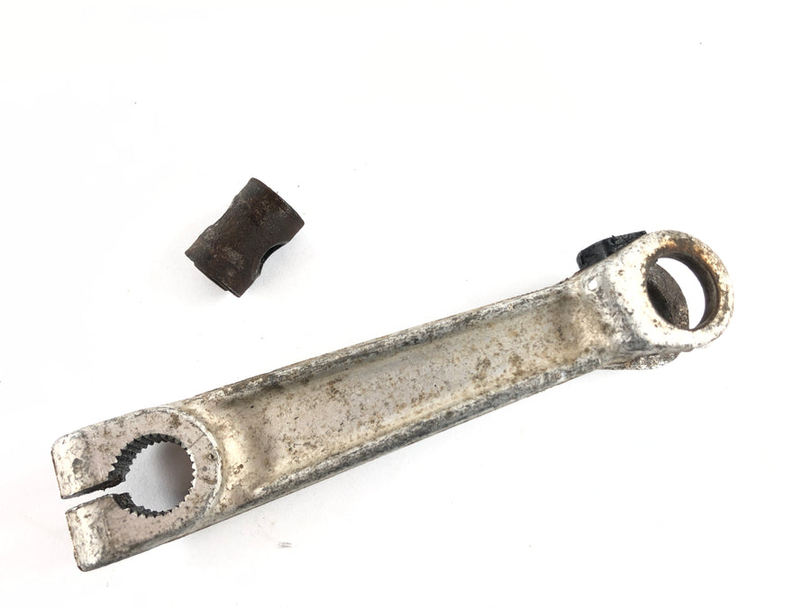 Suzuki DR 600 SN41A [1986] - Rear brake lever brake anchor plate