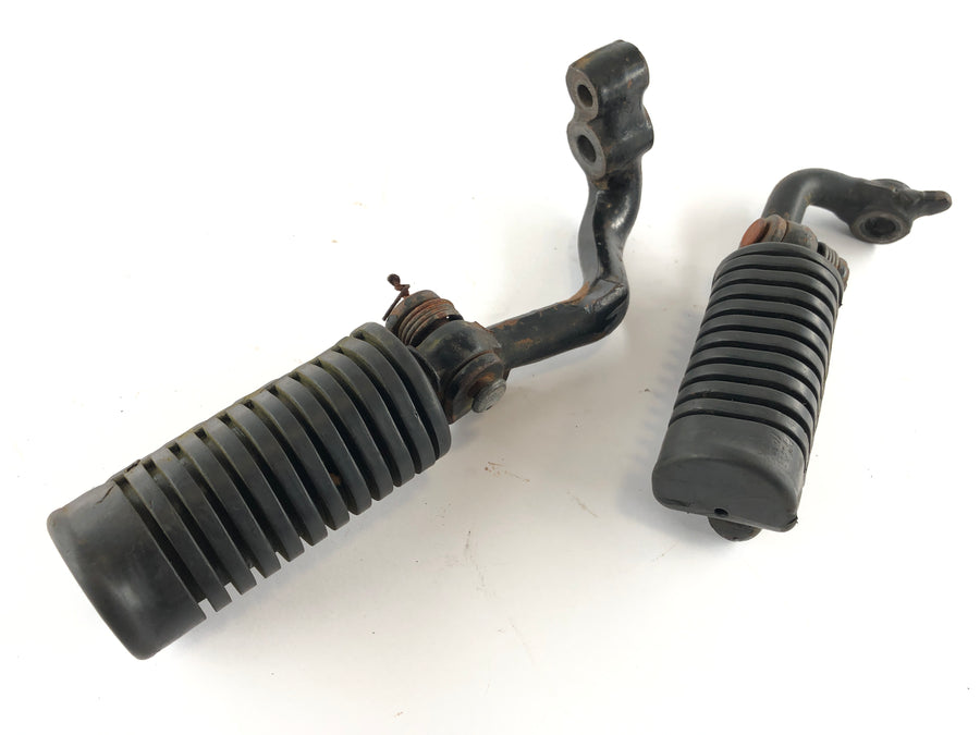 Honda CJ 360 T [1980] - Driver footrests with holder left and right
