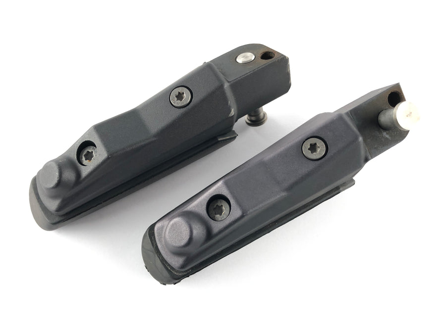 BMW F 800 ST [2006] - Passenger footrests right and left