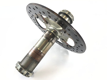 Ducati 1098 S [2007] - Axe de roue arrière et disque de frein
