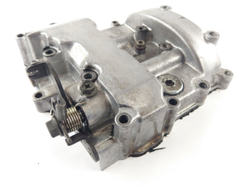 Suzuki Intruder 1500 VL [2000] - Cylinder head cover with rocker arms