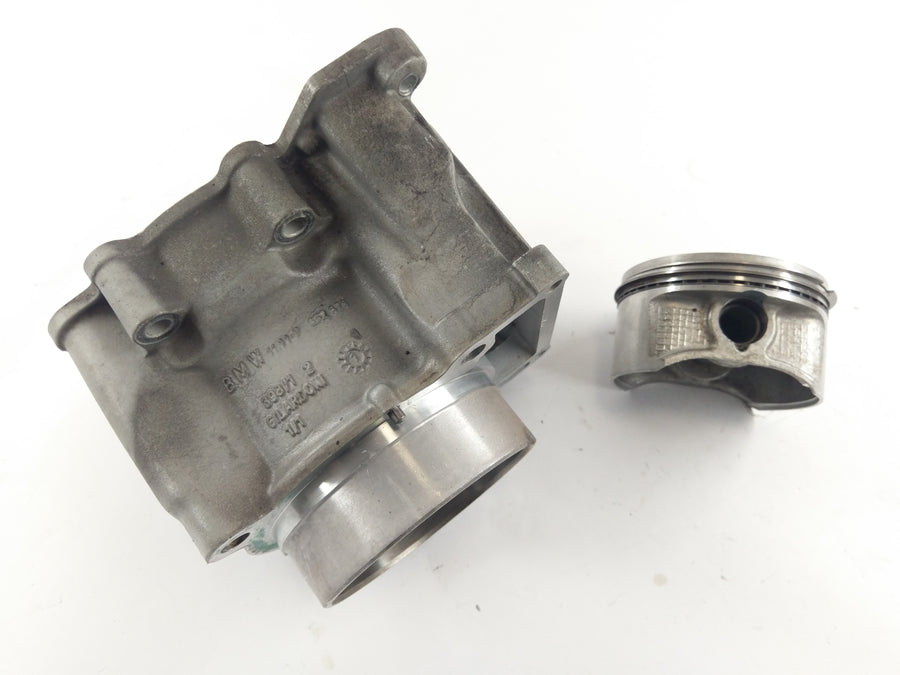BMW F 650 GS R13 [2001] - Cylindre avec piston