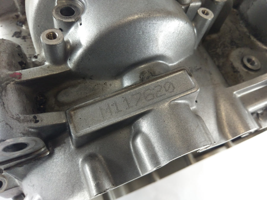 Triumph Sprint 955i RS T695 [2000] - Carter moteur vide avec piston