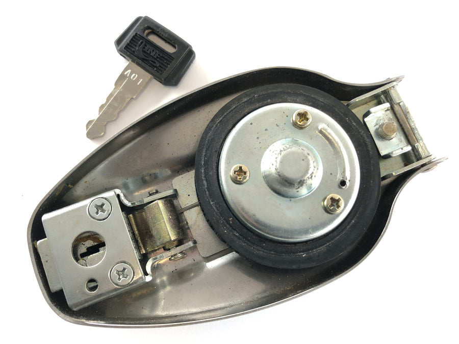 Yamaha XS 650 Type 447 [1975] - Tank lock