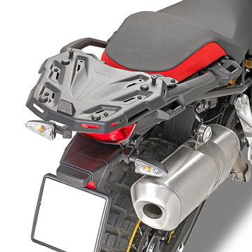 BMW F 750 GS [GIVI] - Topcase Träger für MONOKEY® oder MONOLOCK® Koffer zu montieren mit der MONOKEY® Platte M5