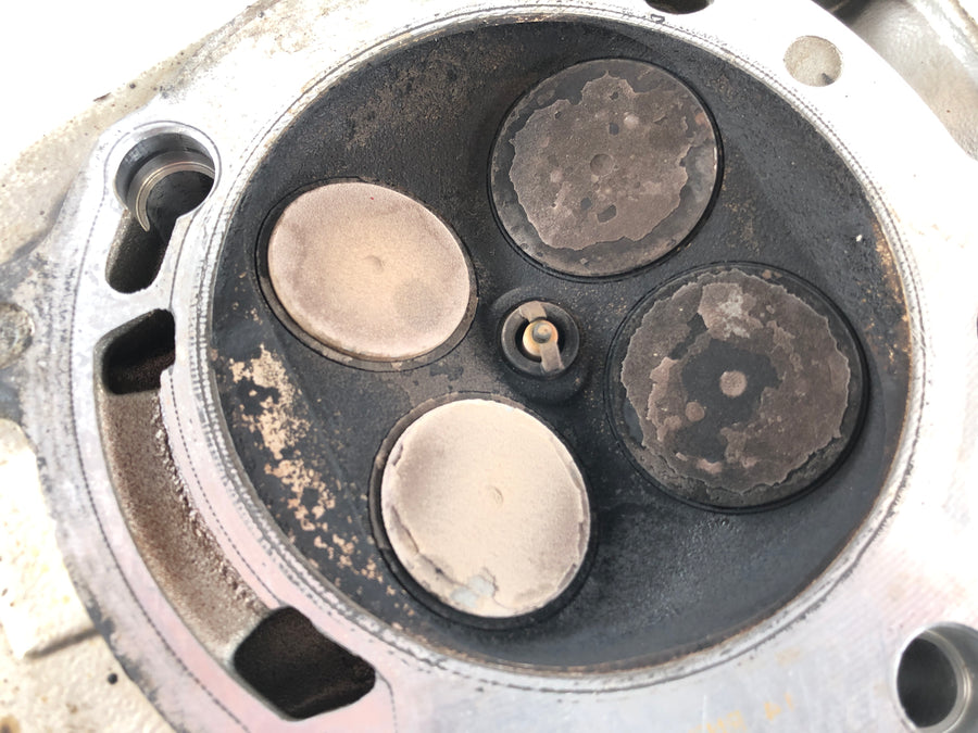 BMW R 1100 R 259 [1995] - Cylinder head