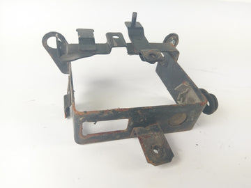 Suzuki DR 650 SP42B - Battery box