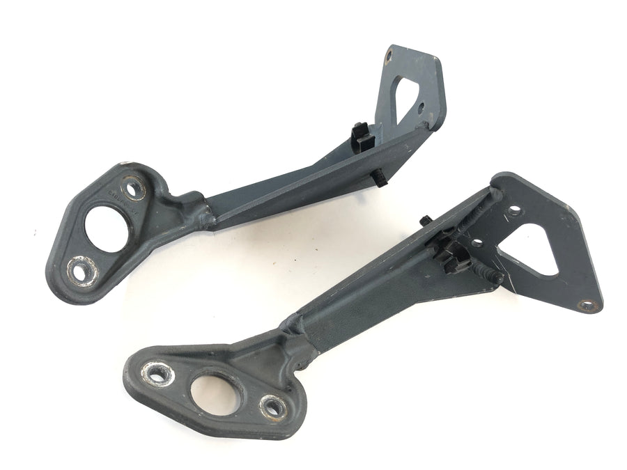 Aprilia RSV 1000 RR Factory [2009] - Mirror mount left and right set