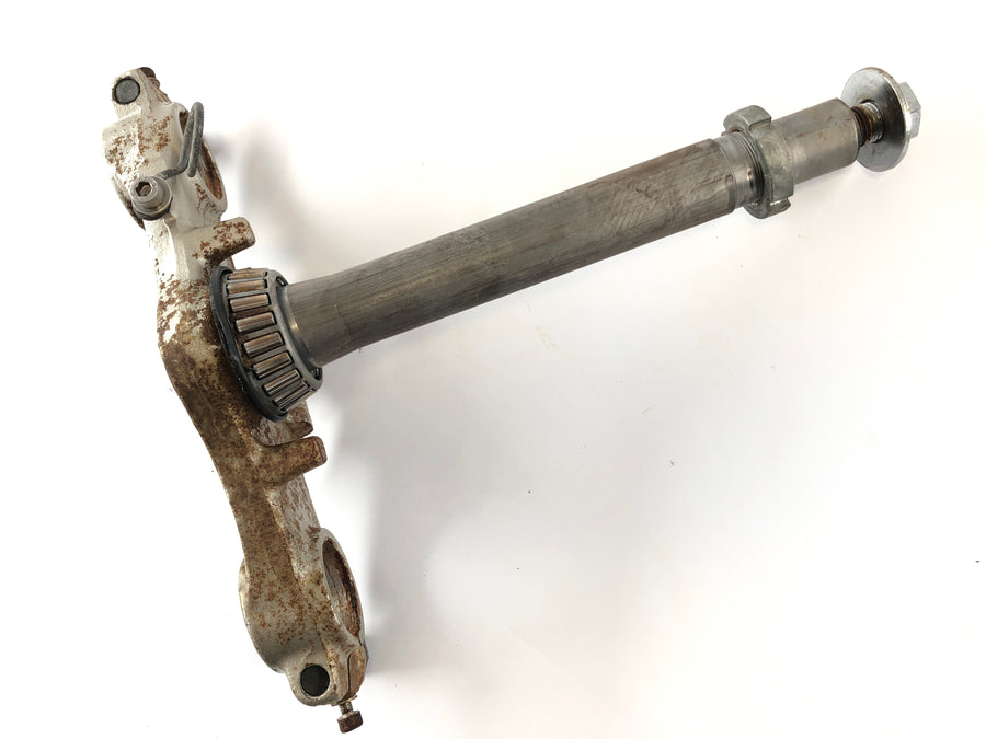 Suzuki DR 250 SJ41A [1982] - té de fourche inférieur