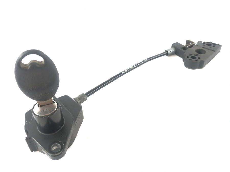 Aprilia RS 125 MPB [2000] - Serrure de selle