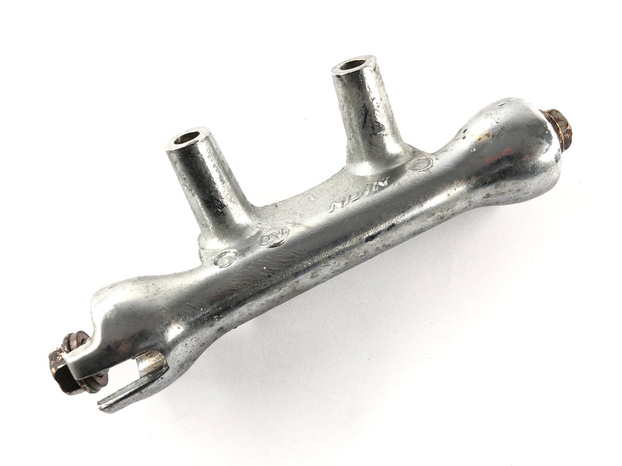 Kawasaki Zephyr 750 ZR750C [1991] - Distributor brake line front