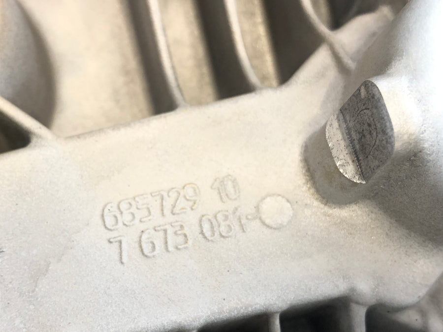 BMW R 1200 RT [2006] - Valve cover on the left