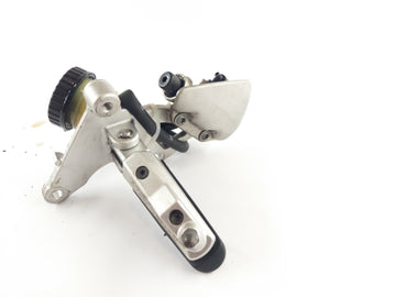BMW R 1200 R K27 [2007] - Repose-pied et support pompe de frein droite - 0