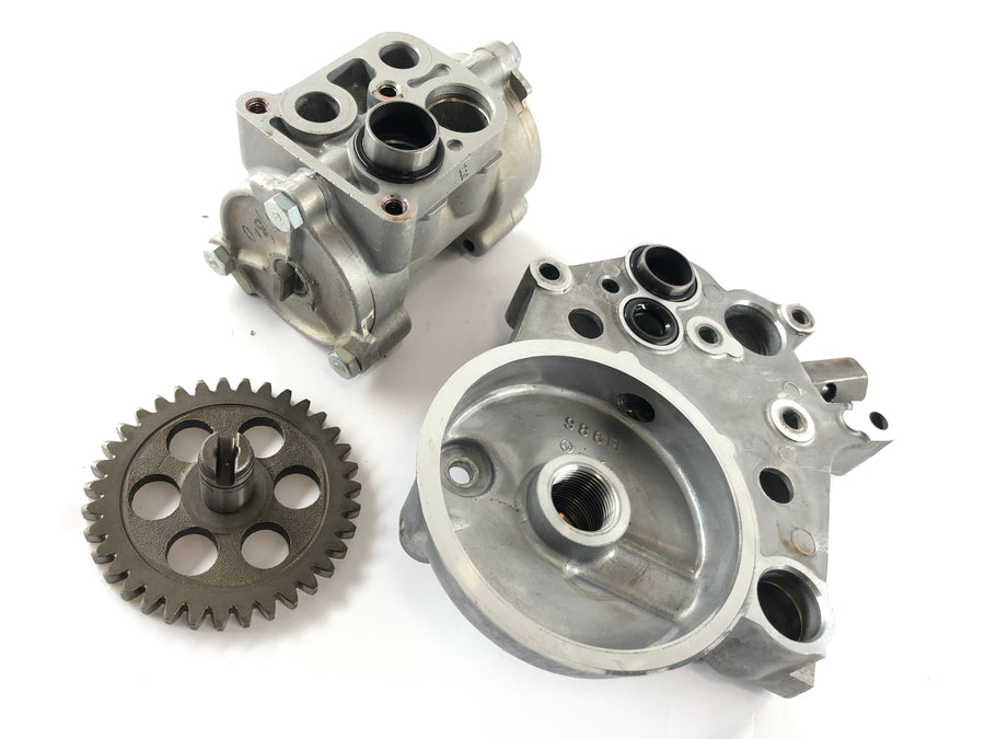 Kawasaki ZRX 1100 ZRT10C [2000] - Oil pump