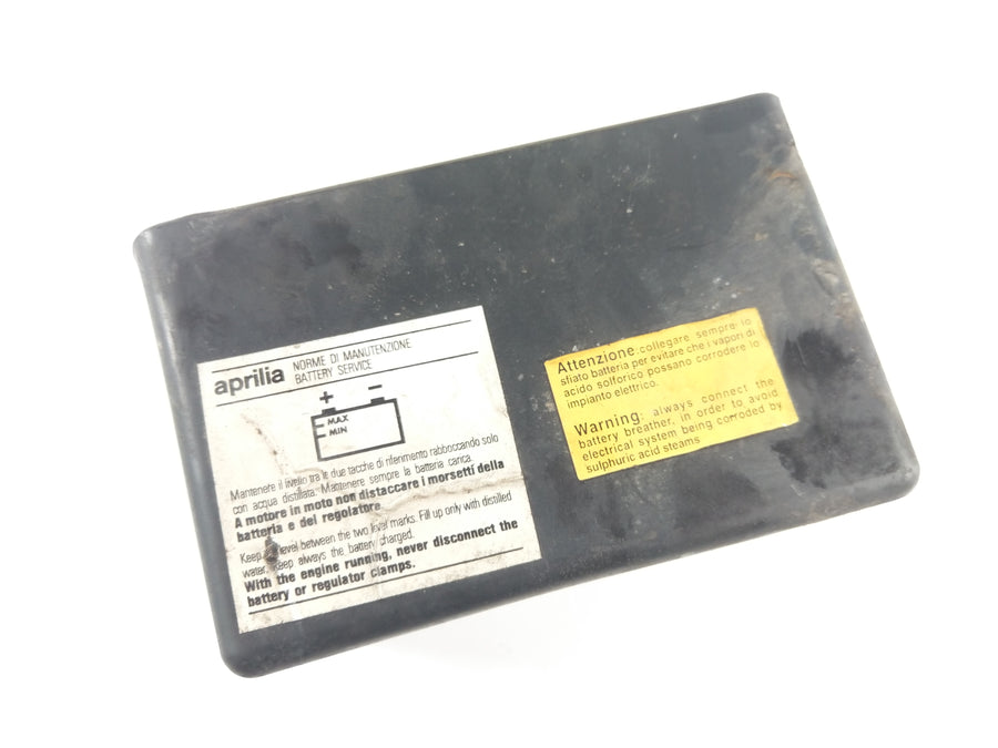 Aprilia Pegaso 650 ML [2000] - Boîtier de batterie compartiment batterie