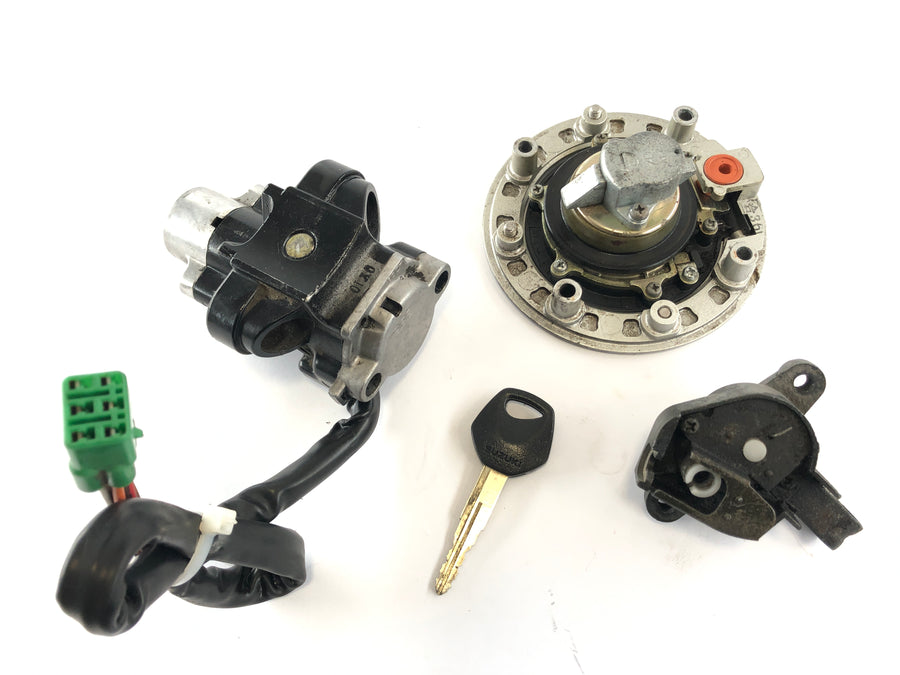 Suzuki Bandit GSF 1200 S WVA9 [2001] - Lock set ignition lock tank lock