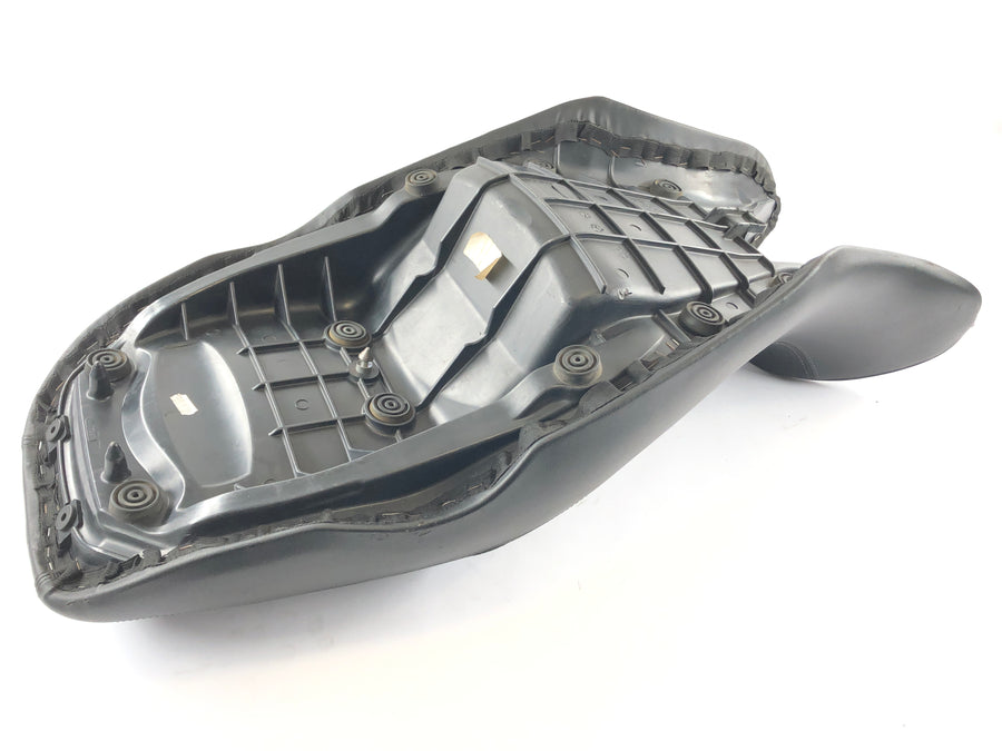 Moto Guzzi Norge 1200 LP [2006] - Selle