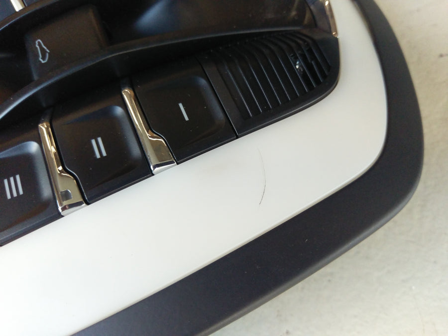 Porsche Panamera Turbo [2010] - Switch roof liner light garage door opener