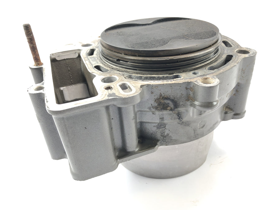 KTM 950 SM LC8 [2008] - Cylindre avec des pistons à l'arrière