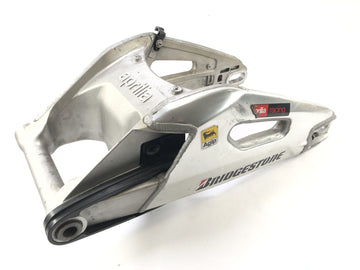 Aprilia RSV4 1000 [2010] - Swingarm rear wheel swing arm assembly stand mount broken - 0