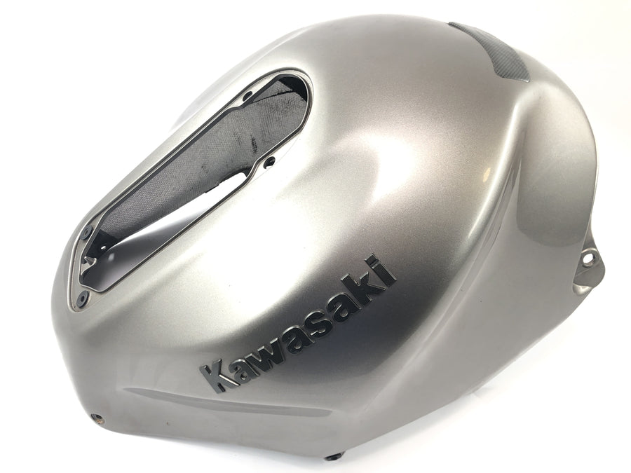 Kawasaki ZX 12 R ZXT20A [2001] - Couvercle de carénage du couvercle du réservoir