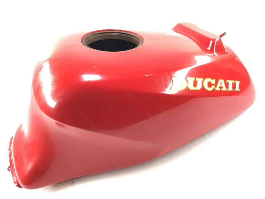 Ducati 900 SS [1991] - Fuel tank damaged and needs to be welded