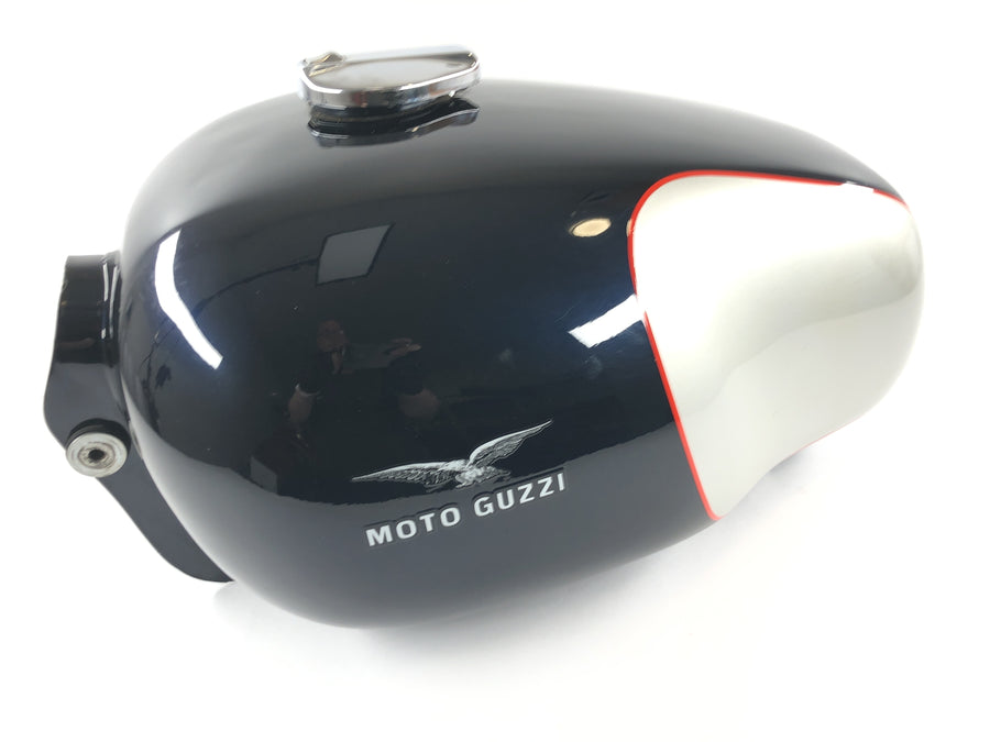Moto Guzzi V7 Special [1971] - Tank Benzintank Kraftstofftank Tankbehälter mit Tankdeckel