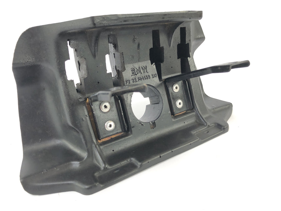 BMW K 100 RT [1988] - handlebar padding flapper plate