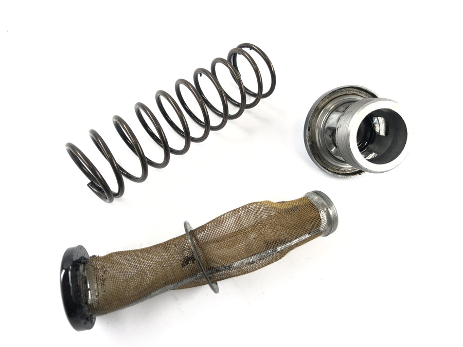 Kawasaki VN 1600 Mean Streak VNT60B [2005] - Ölsieb mit Deckel und Feder
