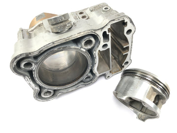 Honda XRV 750 Africa Twin RD04 [1990] - cylindre avec piston à l'avant - 0