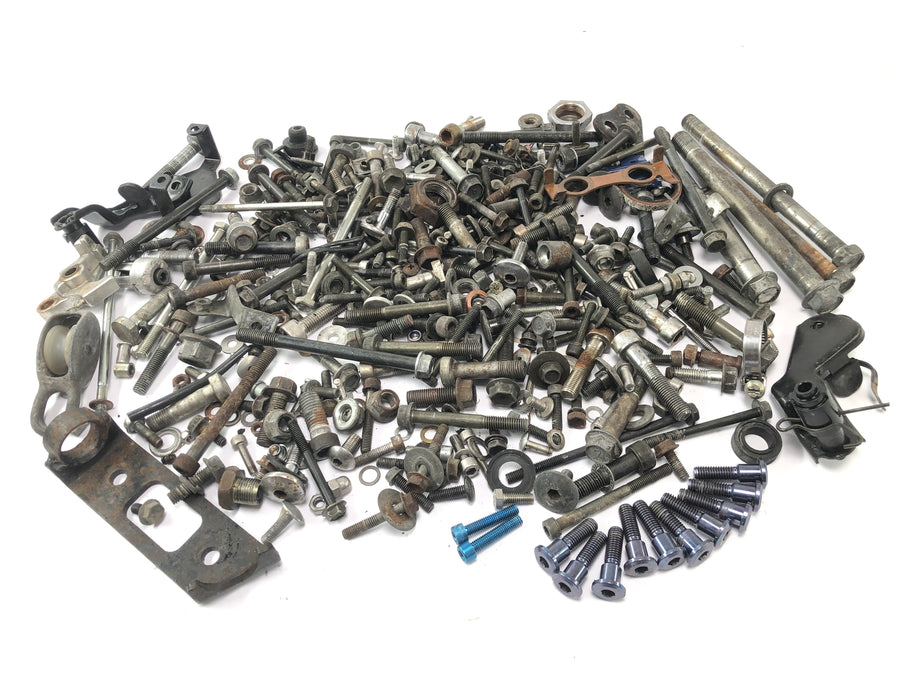 Suzuki GSX-R 1100 W GU75 C [1994] - remaining parts and screws mixed lot